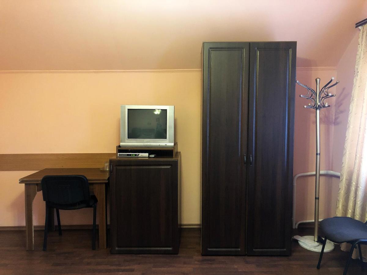Comfort Hotel Chervonograd Exterior photo