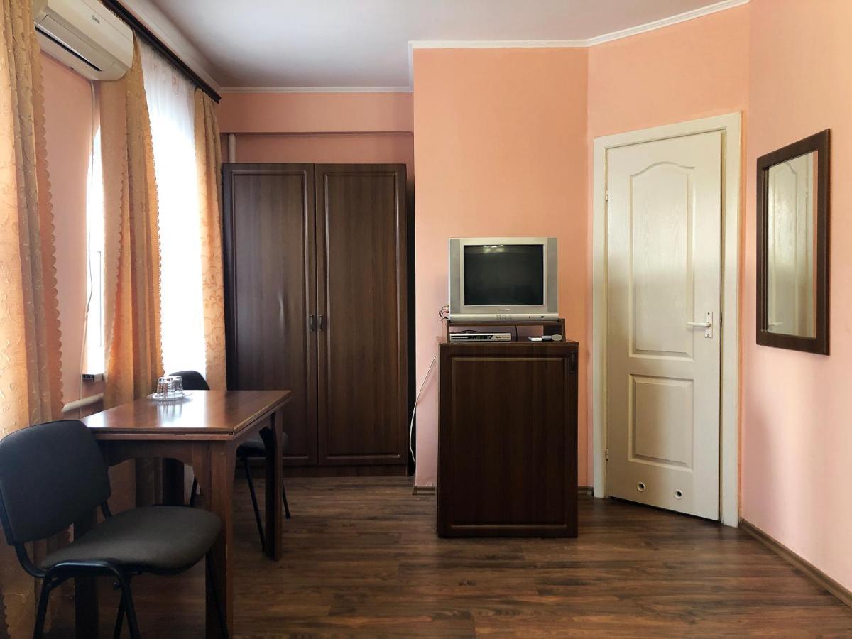 Comfort Hotel Chervonograd Exterior photo