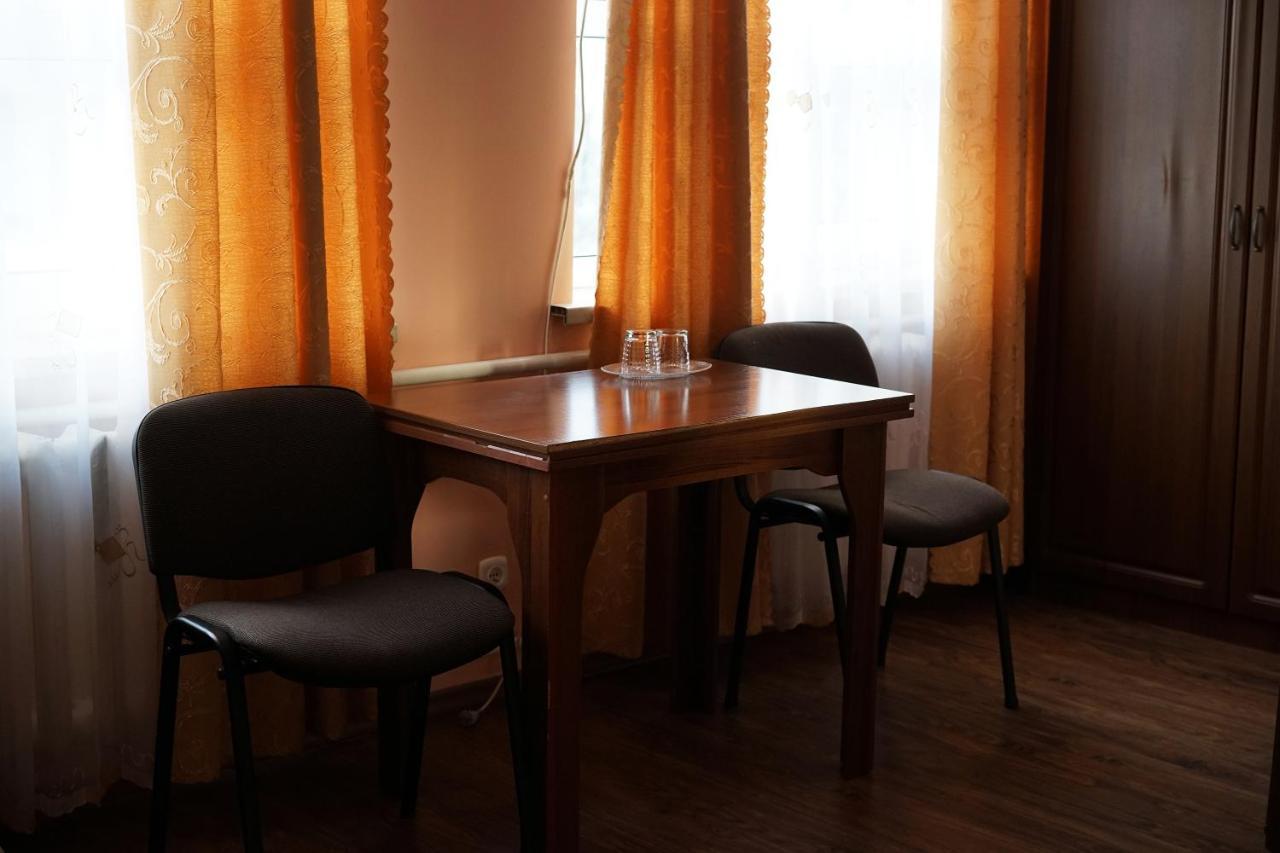 Comfort Hotel Chervonograd Exterior photo