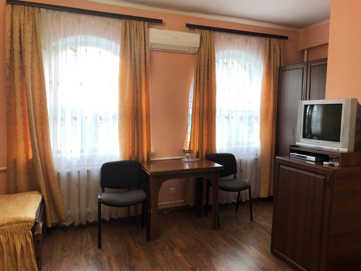 Comfort Hotel Chervonograd Exterior photo